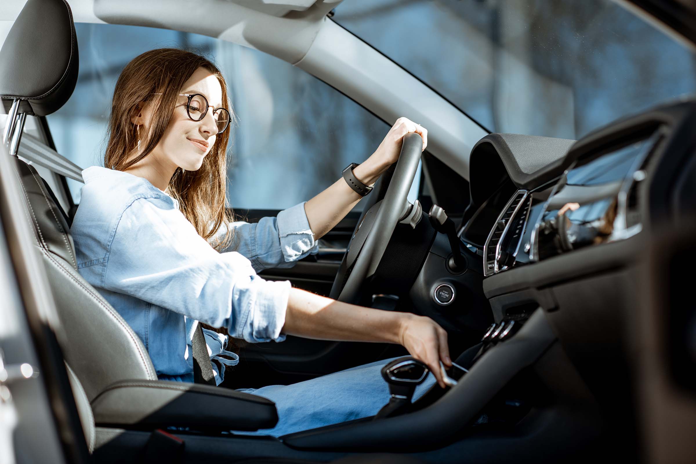 woman-driving-a-car-NPW9H4D.jpg