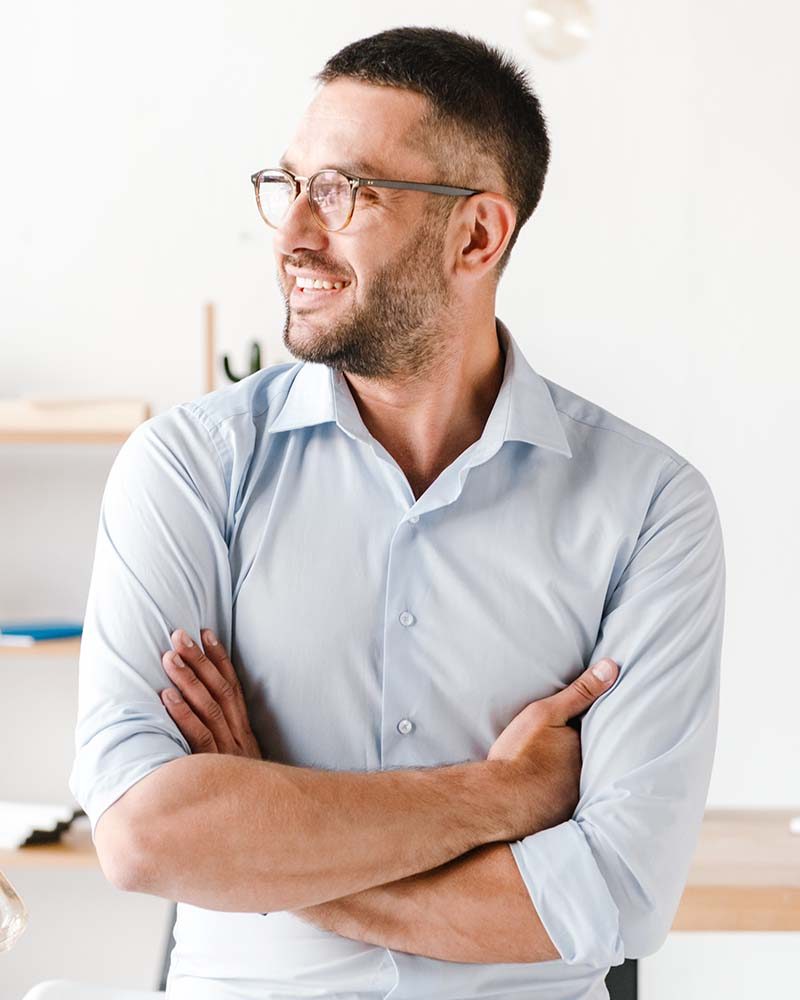 portrait-of-business-man-or-office-worker-30s-wear-KVUE8SX.jpg